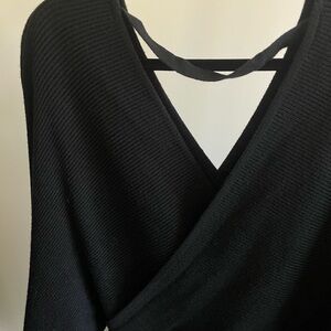 Love Tree Black l/s Sweater